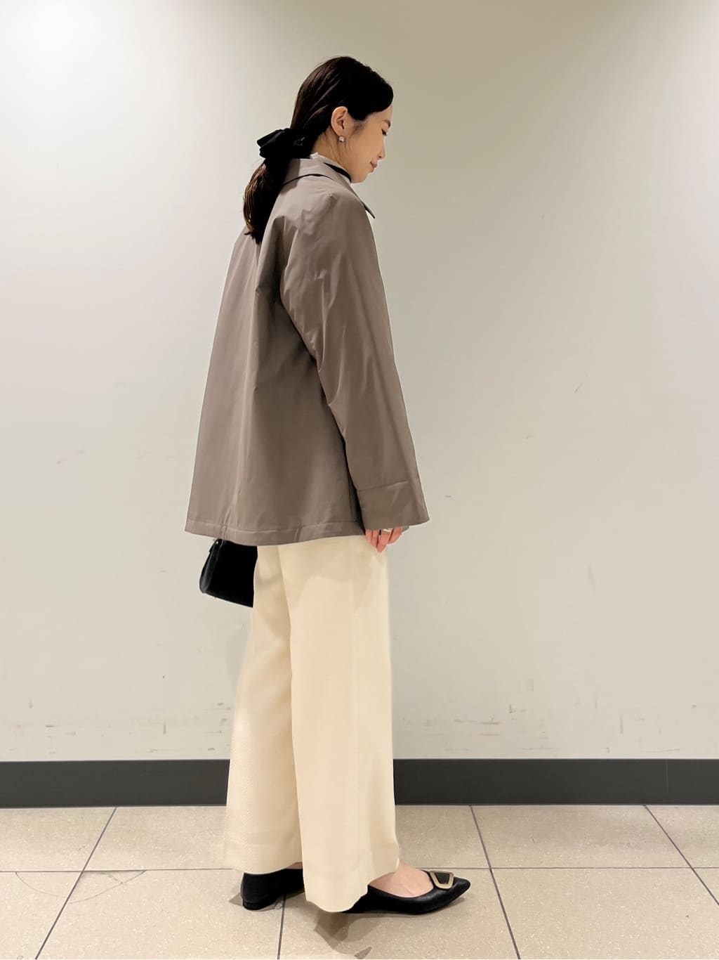 shokoさんの「INDIVI｜【超軽量／蓄熱】ライトパフステンカラーコート」を使ったコーディネート