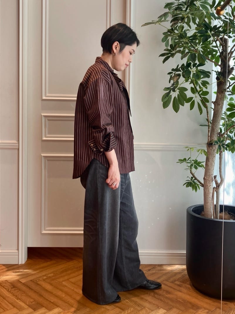 konominさんの「DRESSTERIOR｜ヴィンテージ加工ワイドデニムパンツ」を使ったコーディネート