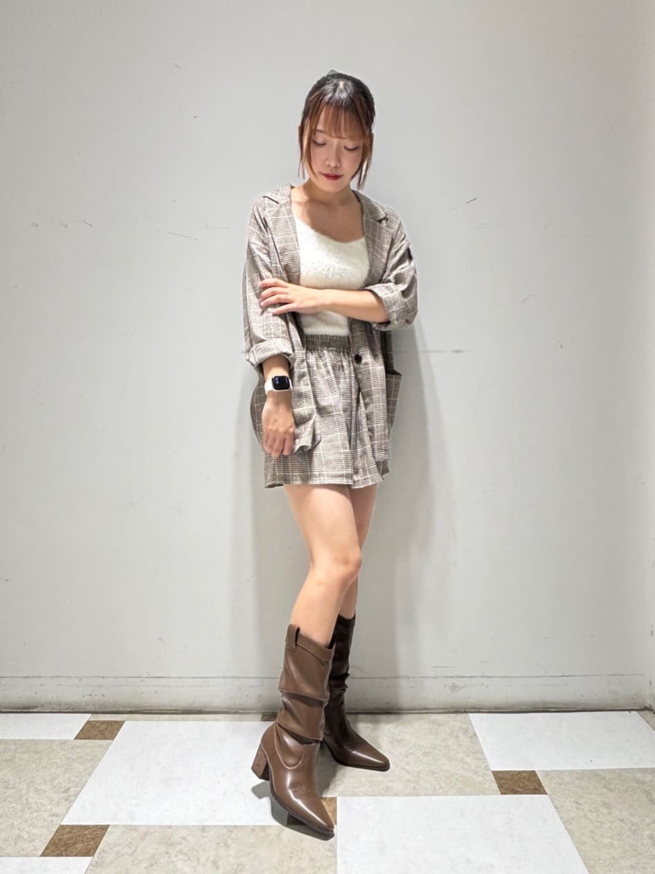 せらら⭐️さんの「ESPERANZA｜シャーリングウエスタンブーツ」を使ったコーディネート