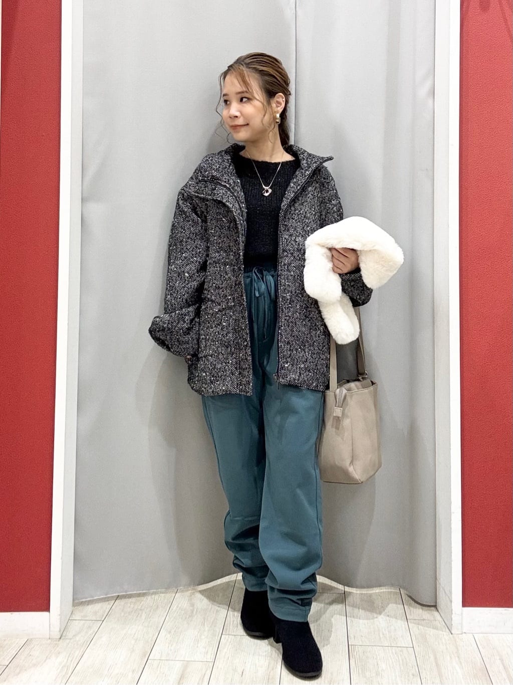 shioさんの「SHOO･LA･RUE｜【S-LL/股上深め】裏起毛スマートイージーパンツ」を使ったコーディネート