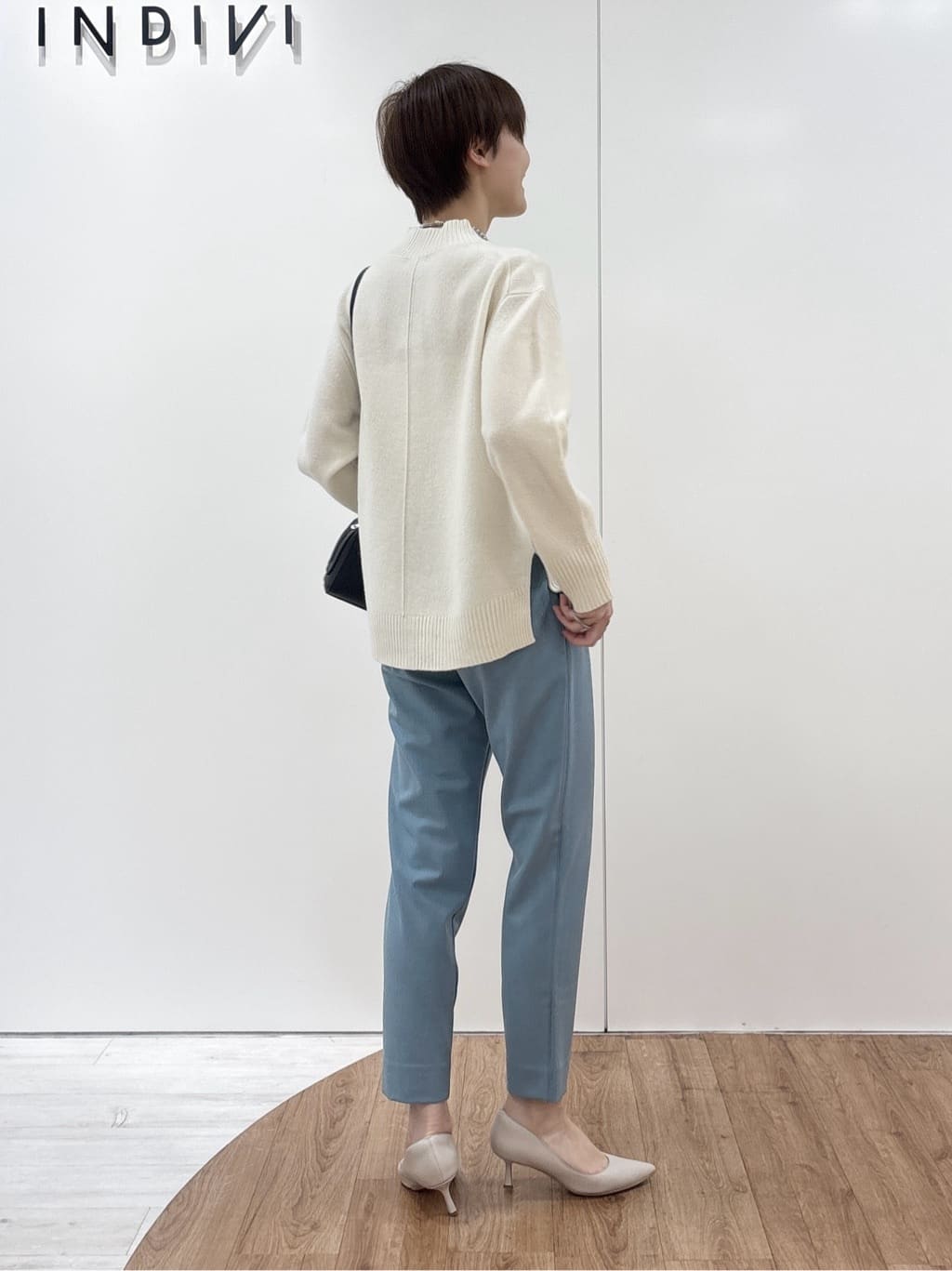 kanaeさんの「INDIVI｜【冬ニット人気NO．1！／カシミヤ混】ミドルゲージハイネックニット」を使ったコーディネート