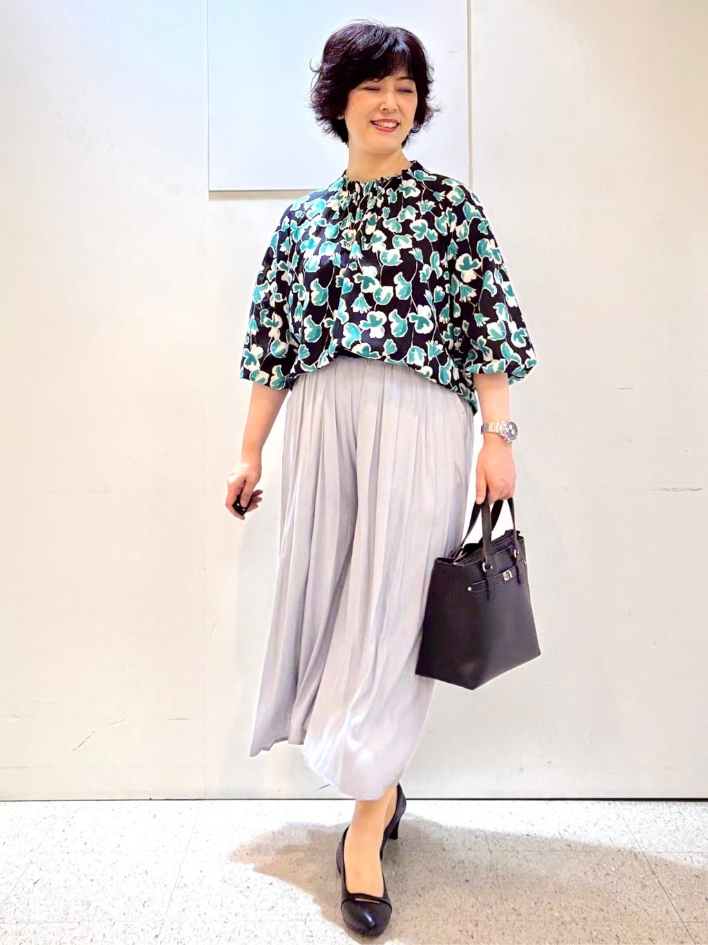 ヤスコさんの「Reflect｜【ウエストゴム仕様／長く着られる◎】スカーチョパンツ」を使ったコーディネート