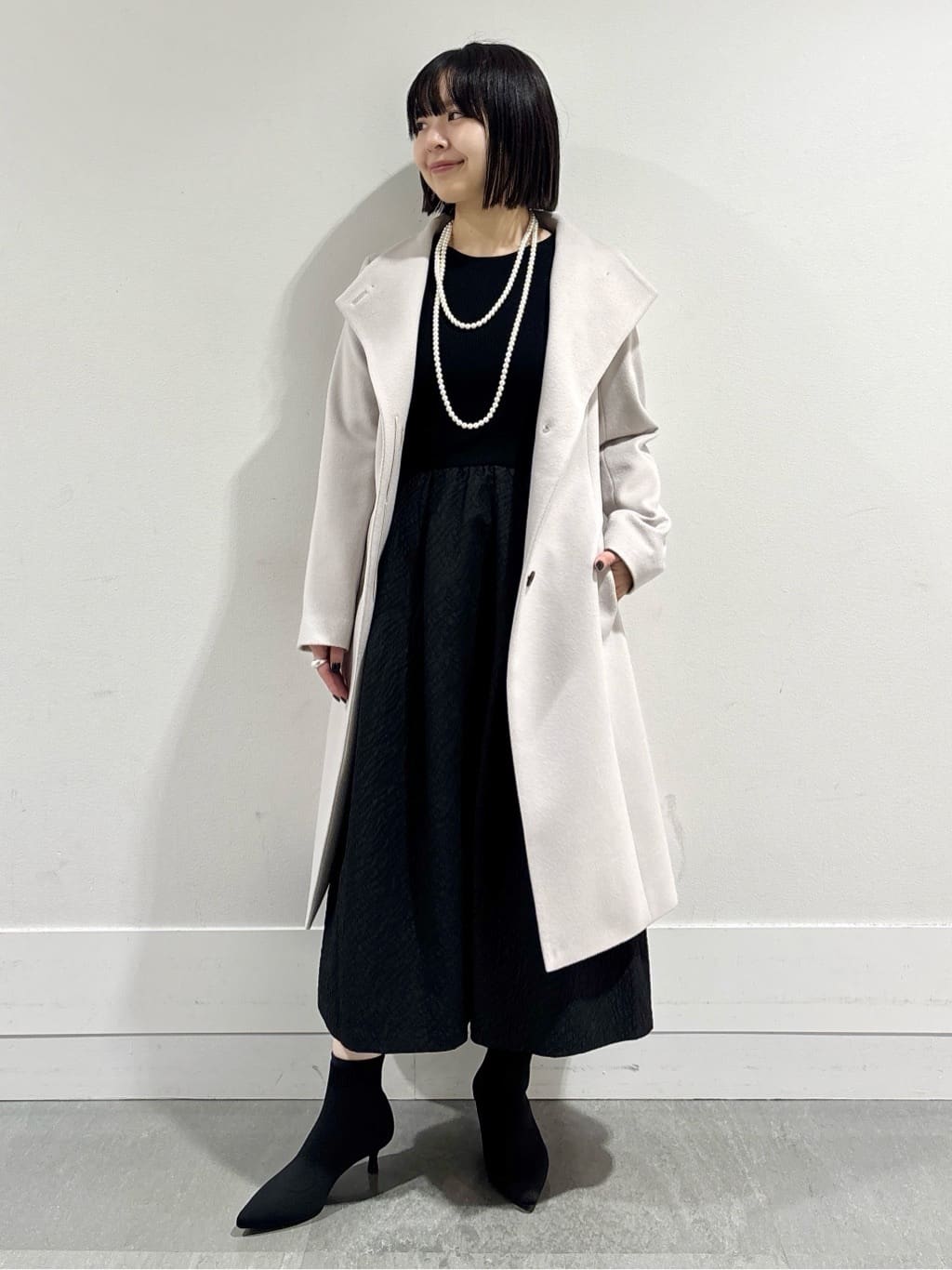 モエカさんの「UNTITLED｜【大人フェミニン/トレンド】ニット&times;ジャカード ドッキングワンピース」を使ったコーディネート