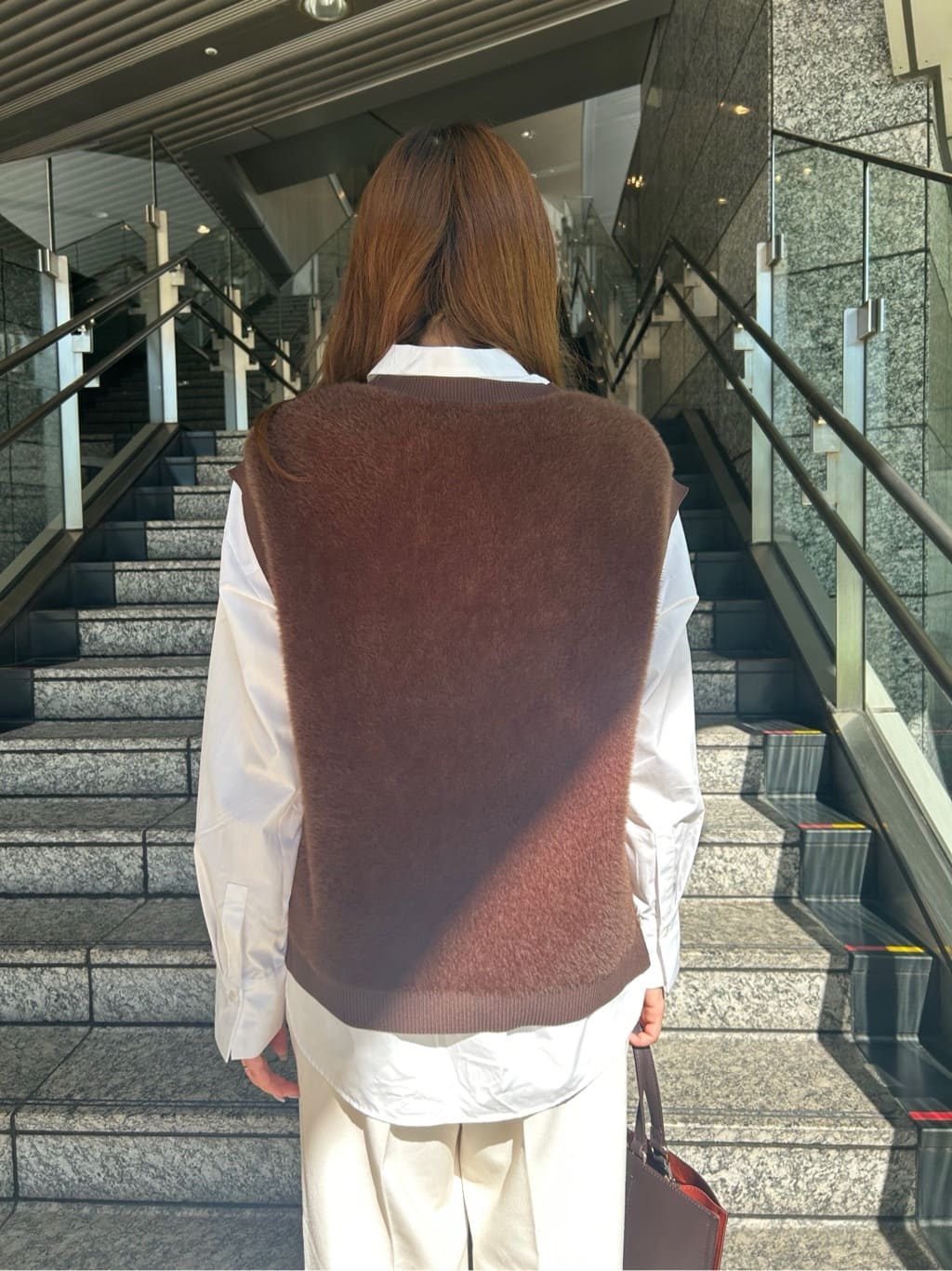 Risaさんの「OPAQUE.CLIP｜ポケット刺繍レギュラーカラーシャツ【洗濯機OK】」を使ったコーディネート