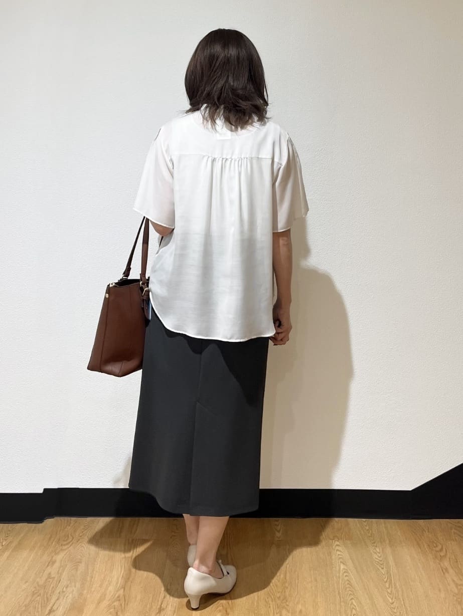ayaさんの「Reflect｜【選べる5色◎／マシンウォッシュ可】シャーリングデザインブラウス」を使ったコーディネート