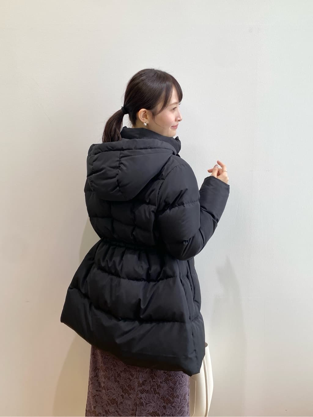 みさかさんの「index｜KAWADAダウンドロストミドルコート【撥水／洗濯機OK／2WAY／静電気防止裏地】《XS～3L》」を使ったコーディネート