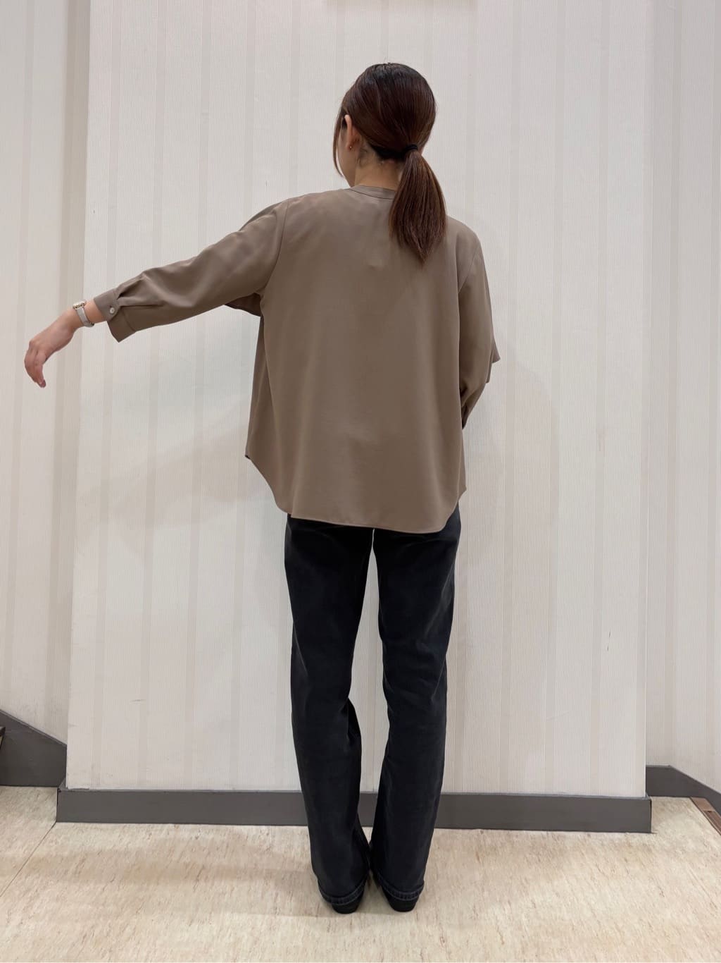 ちひさんの「INDIVI｜スゴラク バレーシューズ」を使ったコーディネート