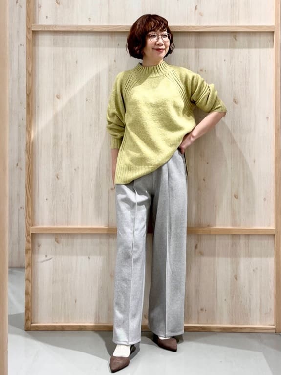 nakoさんの「THE SHOP TK｜ふんわり柔らかきれい色 ウール混ハイネックニット」を使ったコーディネート
