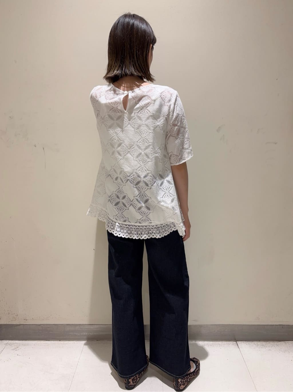 moさんの「OPAQUE.CLIP｜レースフレアブラウス【洗濯機洗い可】」を使ったコーディネート
