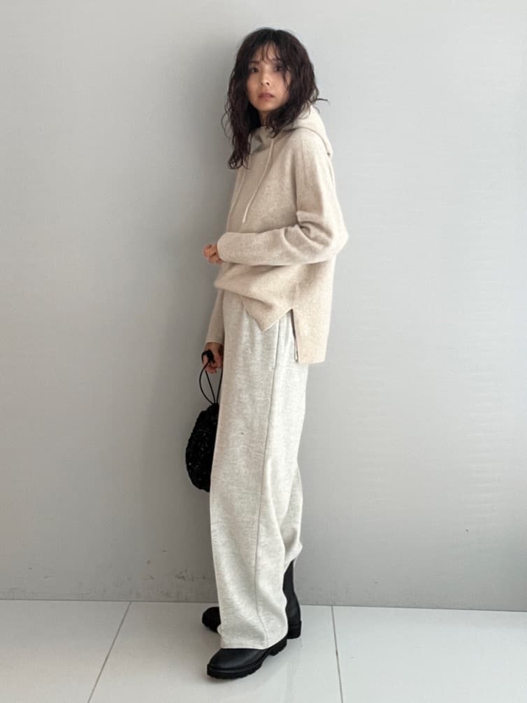 misaさんの「DRESSTERIOR｜スパンコール2WAY巾着バッグ」を使ったコーディネート