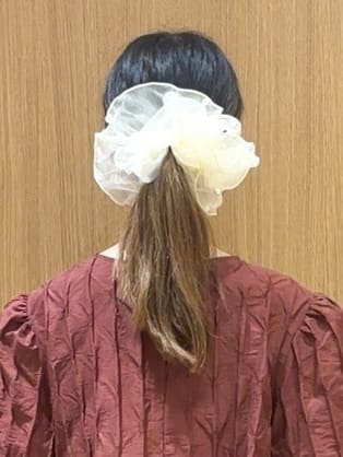 neneさんの「OPAQUE.CLIP｜シアービッグシュシュ」を使ったコーディネート