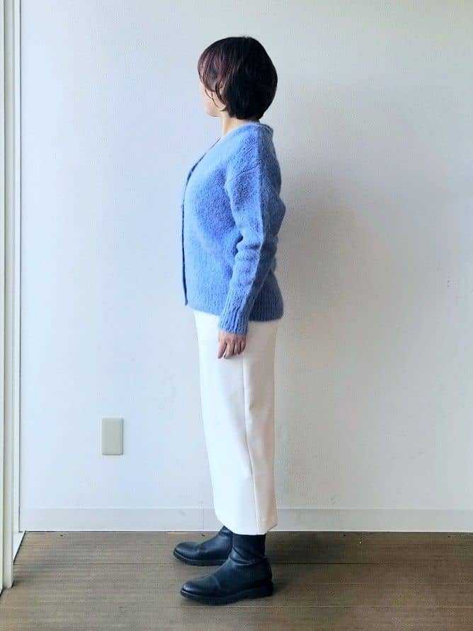 やじまさんの「UNTITLED｜【ゆったり】アルパカ混シャギー カーディガン」を使ったコーディネート