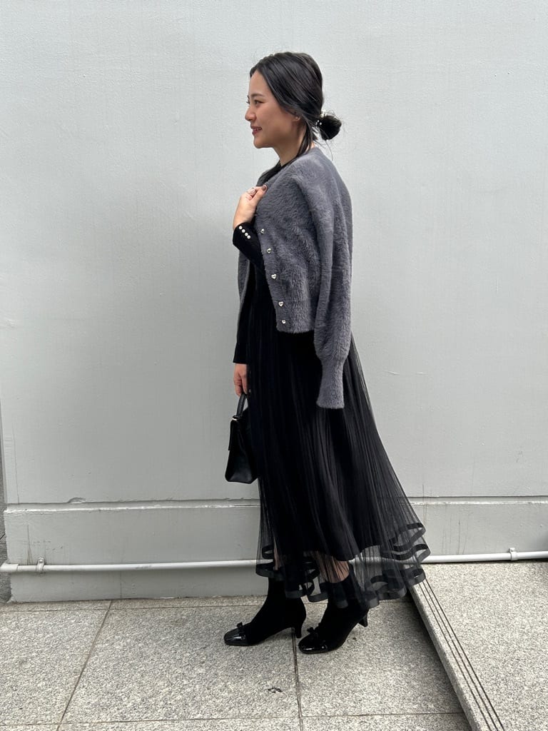 shinoさんの「Couture brooch｜【S-LL/キラキラリブニット】チュールドッキング ワンピース」を使ったコーディネート
