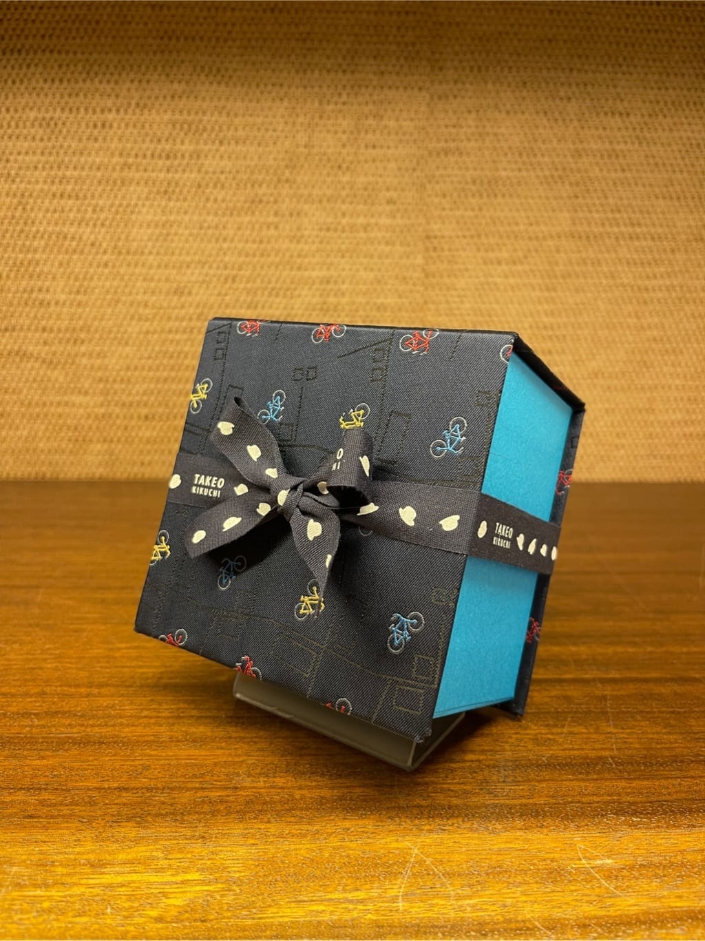 iwさんの「TAKEO KIKUCHI｜【BOXセット】クラシックシャドーストライプ ネクタイ＆タイバー」を使ったコーディネート