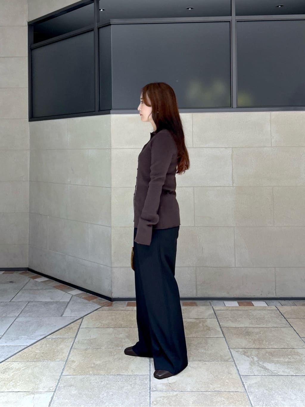 よねさんの「INDIVI｜Comfy SET UP｜イージーストレートワイドパンツ【セットアップ対応／通勤/カセット服】」を使ったコーディネート