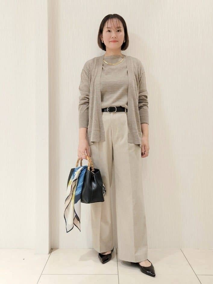 naokoさんの「UNTITLED｜【アンサンブル可/洗える/ボタンなし】シルクウールカシミヤ 着流しカーディガン」を使ったコーディネート