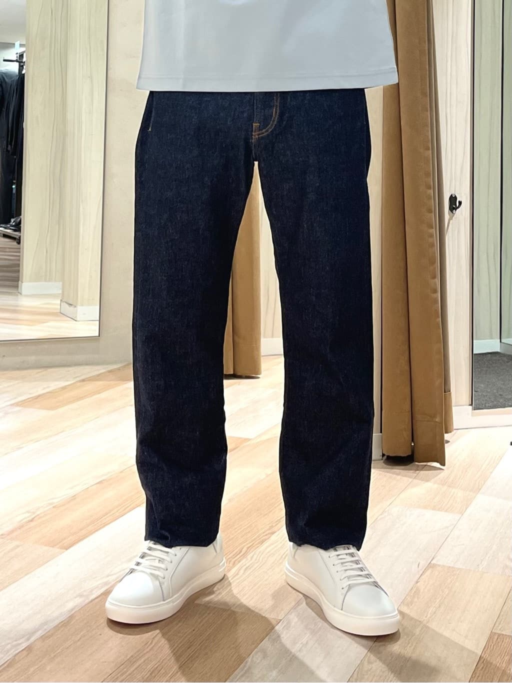 URAさんの「TAKEO KIKUCHI｜【COOL CITY WEAR】ワンポイント刺しゅう ポケットTシャツ /接触冷感」を使ったコーディネート