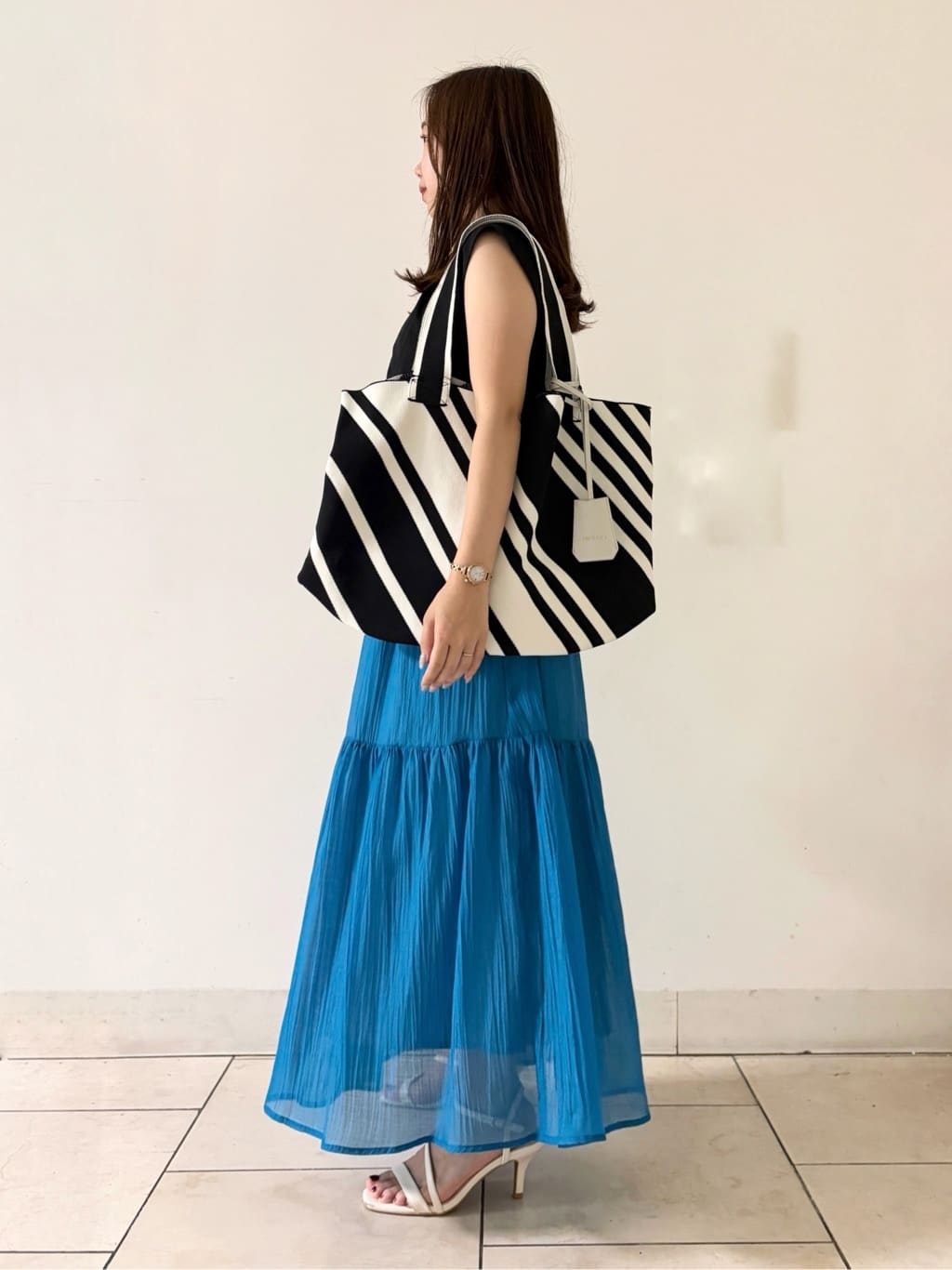 kahoさんの「INDIVI｜【クールエアー素材／UVケア／吸汗速乾】エアリータックブラウス」を使ったコーディネート