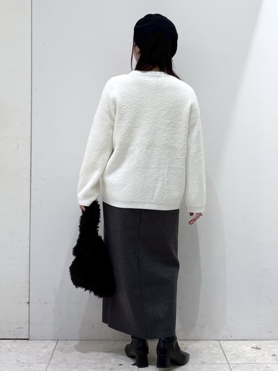 mameさんの「OPAQUE.CLIP｜ロングロゴTシャツ【洗濯機OK】」を使ったコーディネート