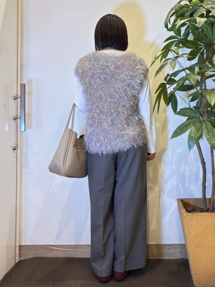 TOWAさんの「SHOO･LA･RUE｜【洗濯機可/S-LL】すっきり上品きれい見え タックワイドパンツ」を使ったコーディネート