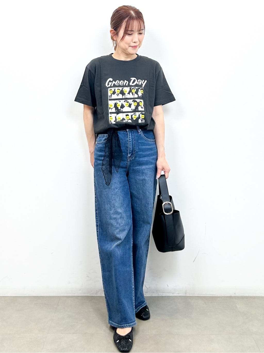 yumiさんの「OPAQUE.CLIP｜ロックTシャツ別注アソート【GREEN DAY／METALLICA／THE BEATLES】」を使ったコーディネート