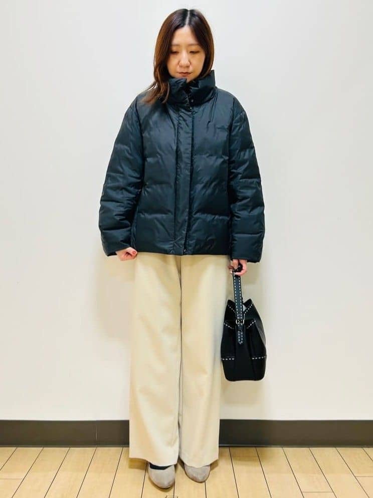 miiiさんの「Reflect｜【すっきりシルエット】ショート丈ダウンコート」を使ったコーディネート
