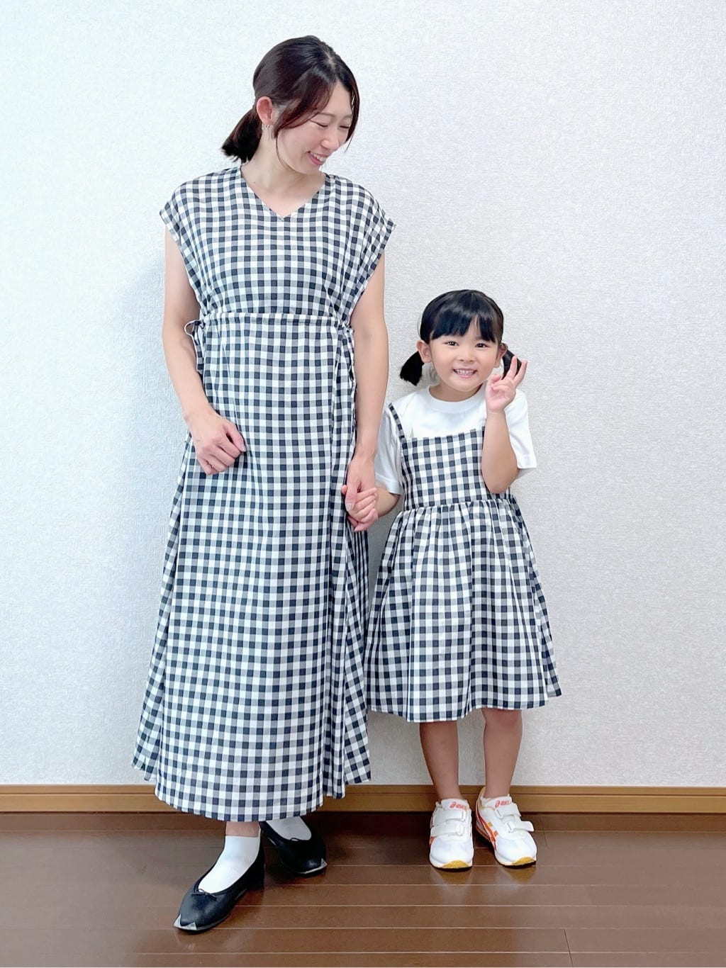 canaさんの「Dessin｜【リンクコーデ・洗える】ウエストドロスト付きチェック柄ワンピース」を使ったコーディネート