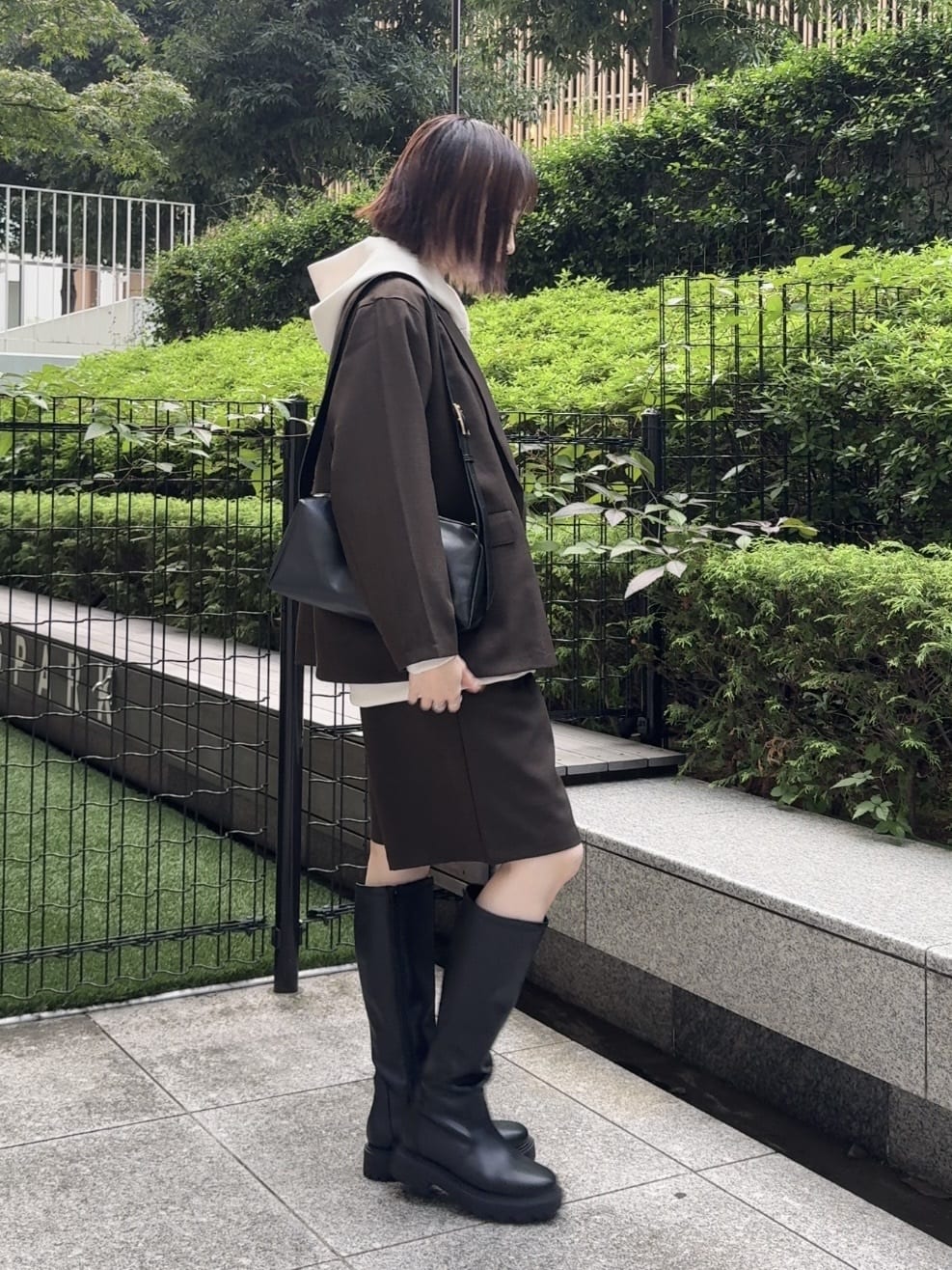 𝐜𝐡𝐢𝐤𝐚さんの「SHOO･LA･RUE｜【セットアップ可】チェック柄タックハーフパンツ」を使ったコーディネート
