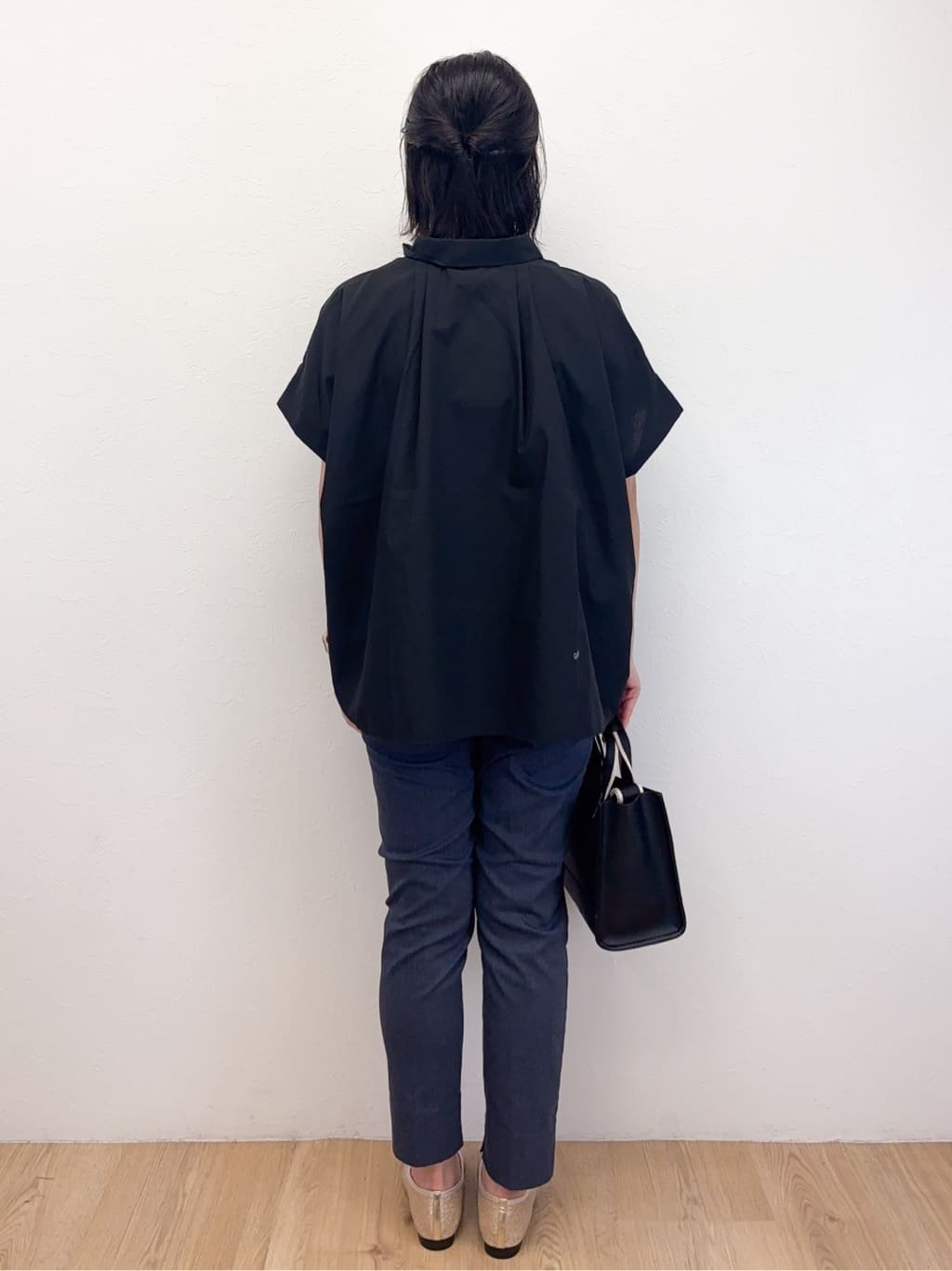 Takeさんの「OPAQUE.CLIP｜《andGIRL掲載》リラクシーシャツ【洗濯機洗い可】」を使ったコーディネート