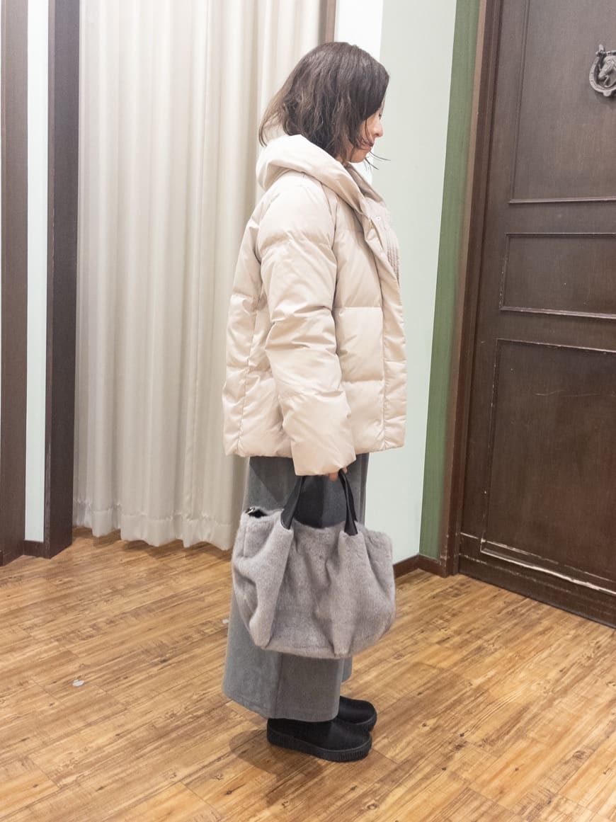 yukaさんの「SHOO･LA･RUE｜【撥水/洗える】ショートフーディーダウン」を使ったコーディネート