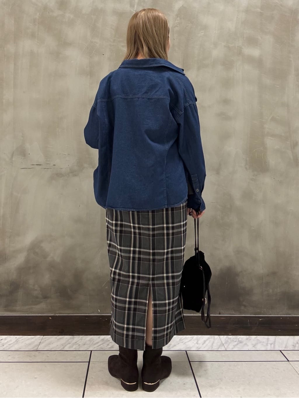 minaさんの「grove｜一枚でトレンド完成！体型カバーも叶うニットビスチェドッキングブラウス」を使ったコーディネート