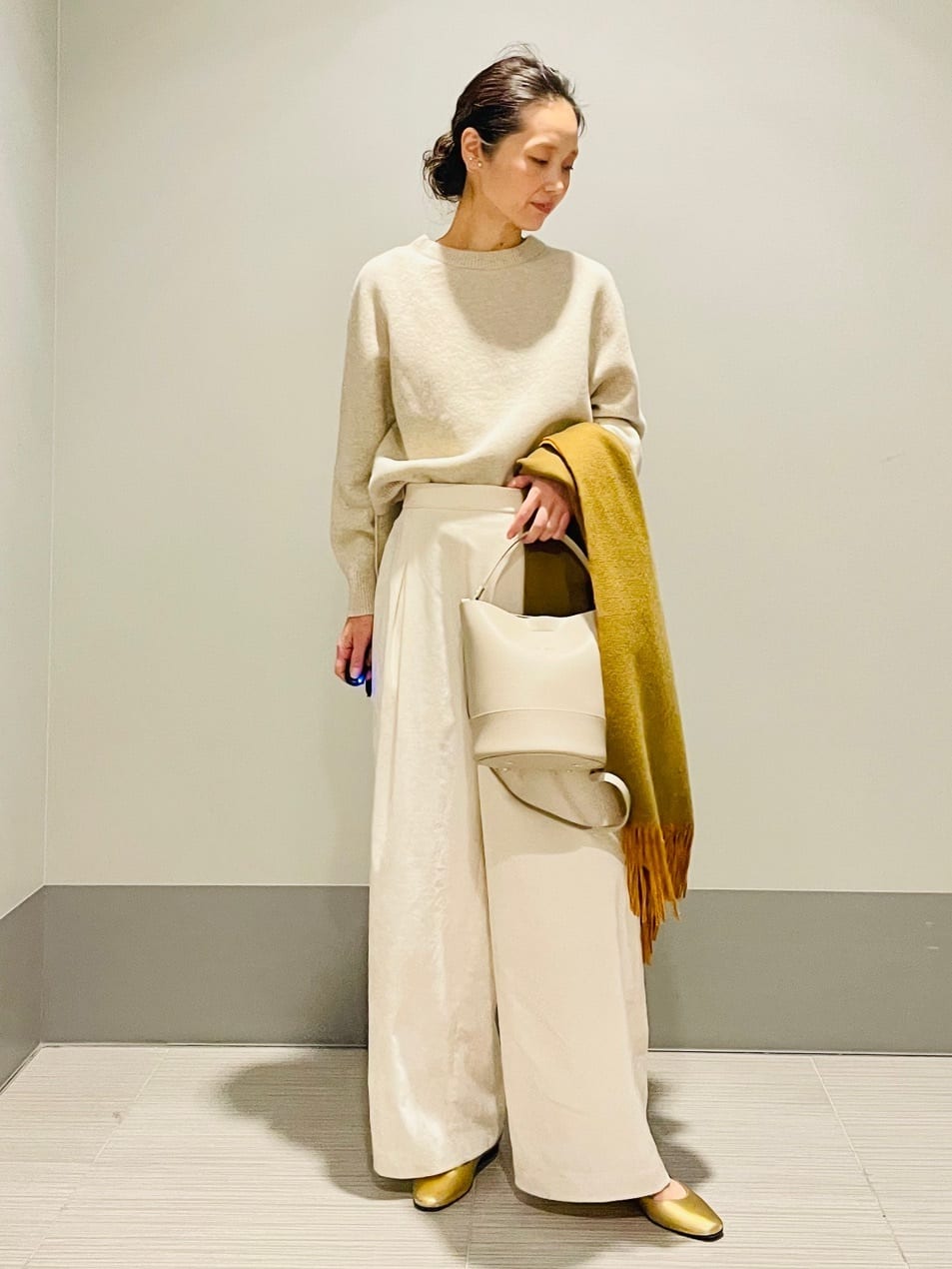 Annさんの「DRESSTERIOR｜ソフト別珍イージーパンツ」を使ったコーディネート