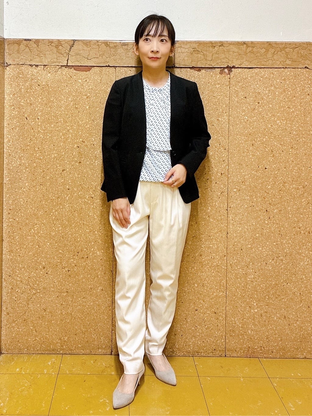 hattoriさんの「INDIVI｜【洗える／UVケア】幾何学柄＆無地ボウタイブラウス」を使ったコーディネート
