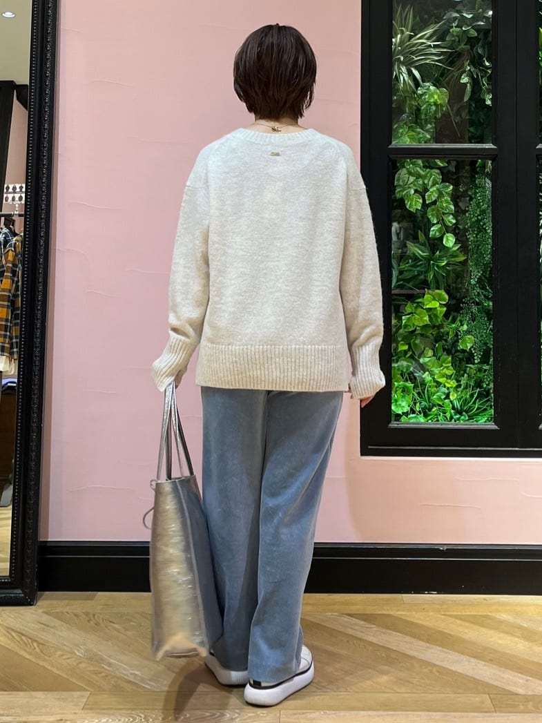 ogataさんの「DRESSTERIOR｜アルパカブレンドVネックニット」を使ったコーディネート