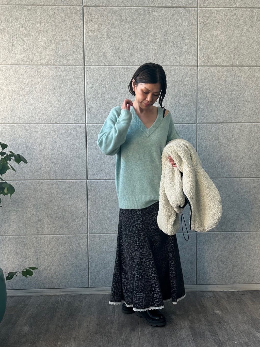 yukoさんの「CODE A｜M cloudy over V pullover」を使ったコーディネート