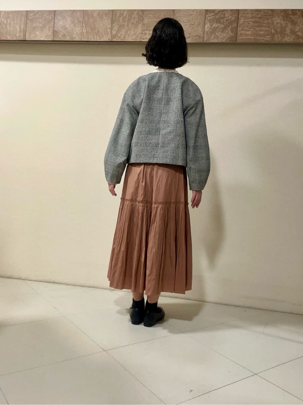 Kouさんの「Reflect｜【秋映え／重ね着風スタイルに◎】フリルプリーツスリーブニット」を使ったコーディネート