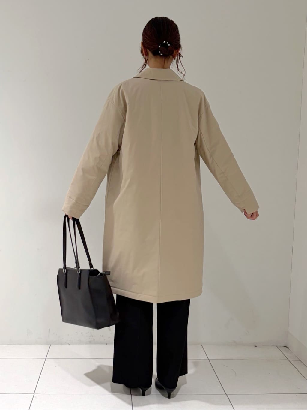 shioriさんの「INDIVI｜【超軽量／蓄熱】ライトパフチェスターコート」を使ったコーディネート