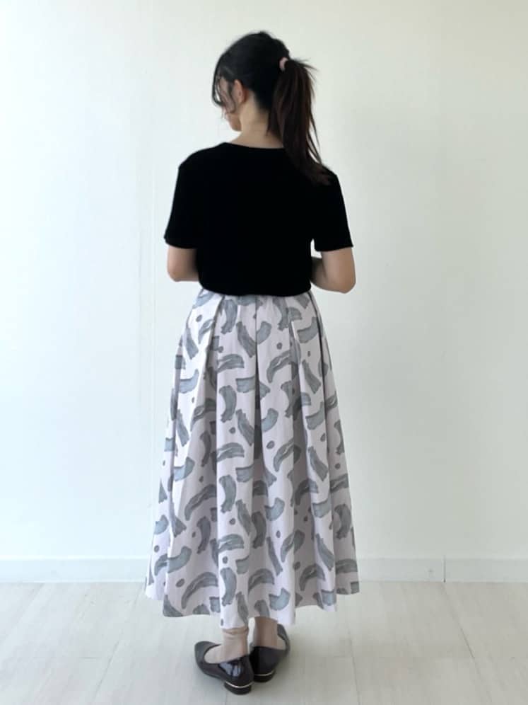 Mori Moriさんの「index｜フロッキーチュールTシャツ【洗濯機洗い可】」を使ったコーディネート