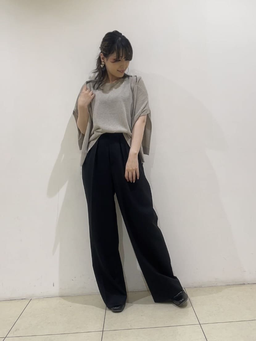 watanabeさんの「UNTITLED｜【前後2WAY/アンサンブル可/ゆったり】シアーカーディガン」を使ったコーディネート