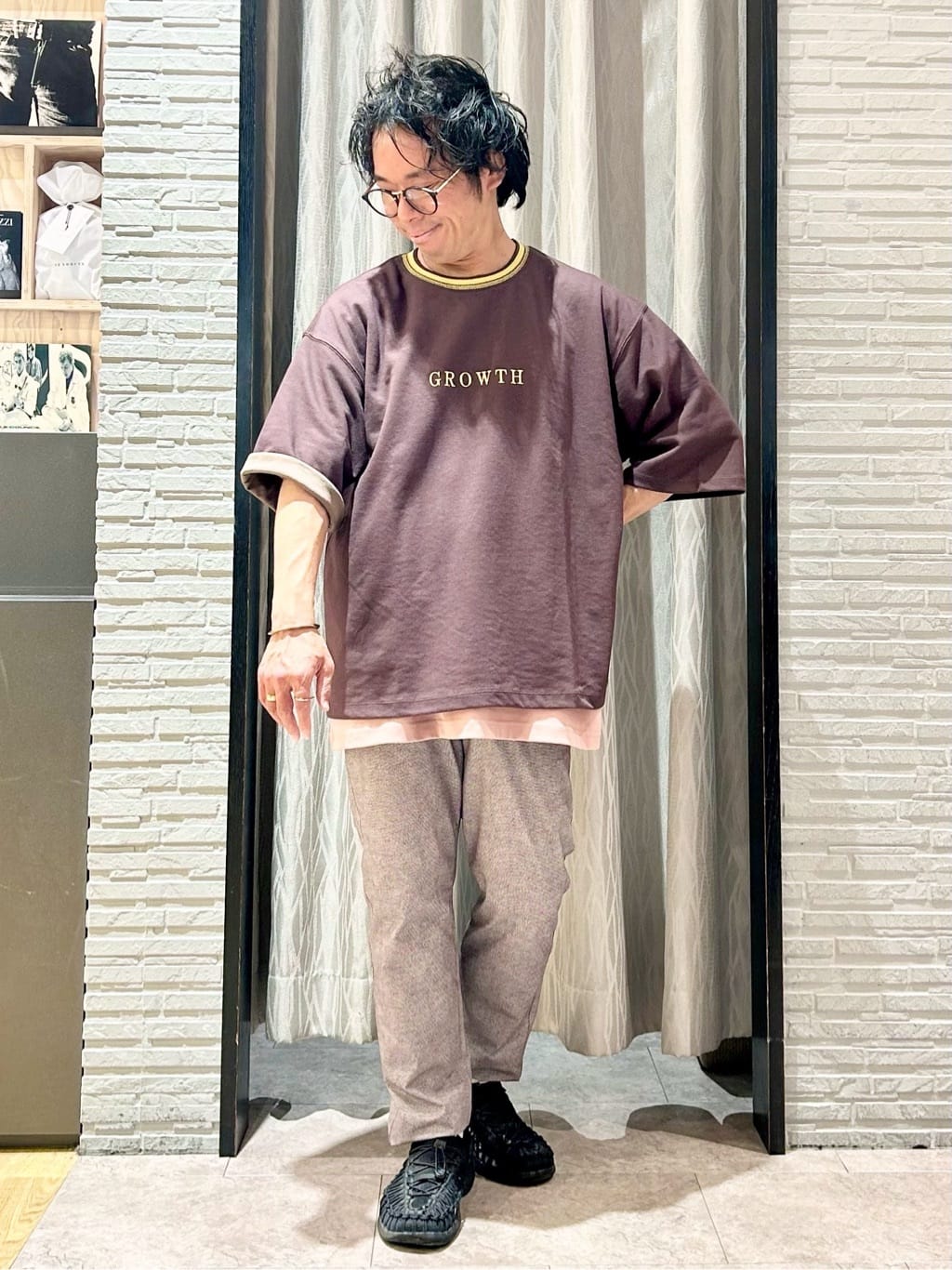KENJI Iさんの「THE SHOP TK｜スマートムーブメッシュバーズアイイージーパンツ　【軽量/洗濯機OK/セットアップ可】」を使ったコーディネート