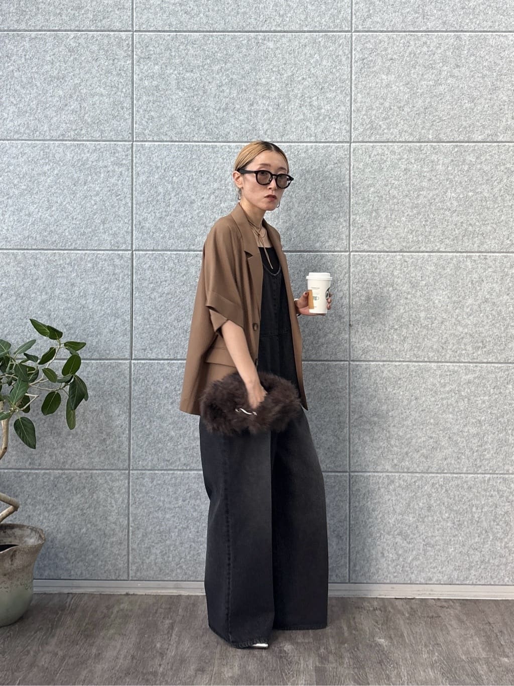 kotakiさんの「INDIVI｜デニムサロペット」を使ったコーディネート