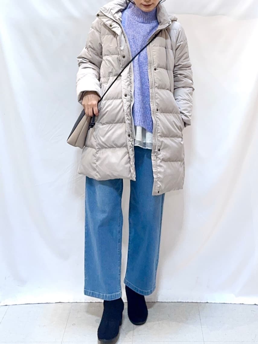 𝐇𝐢𝐫𝐨𝐦𝐢さんの「SHOO･LA･RUE｜【洗濯機可/撥水】フェイクファーフード ロングダウン」を使ったコーディネート