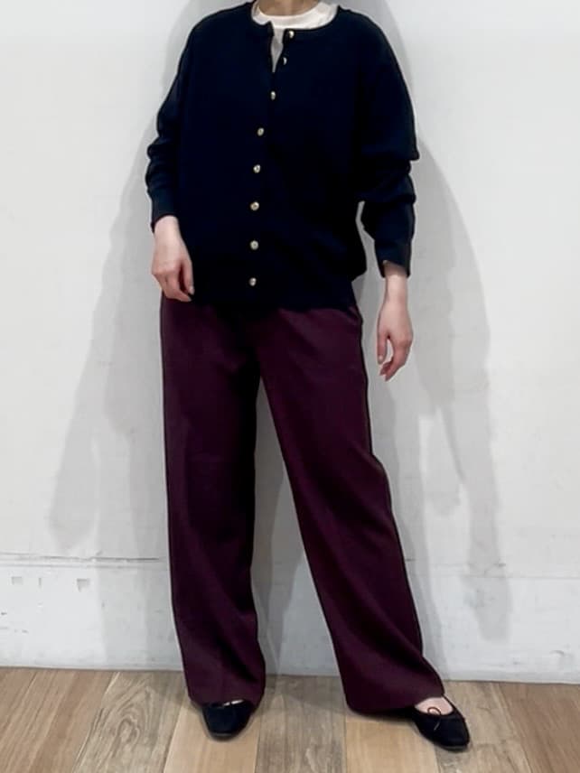 山さんさんの「grove｜【洗える】シンプルに映える、ラグランスリーブカーディガン」を使ったコーディネート