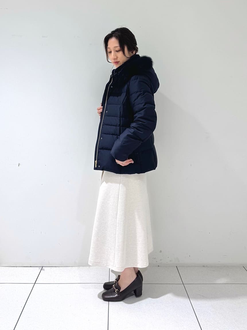 そんさんの「INDIVI｜【名品／撥水／抗菌防臭】ショート丈リサイクルダウンコート」を使ったコーディネート
