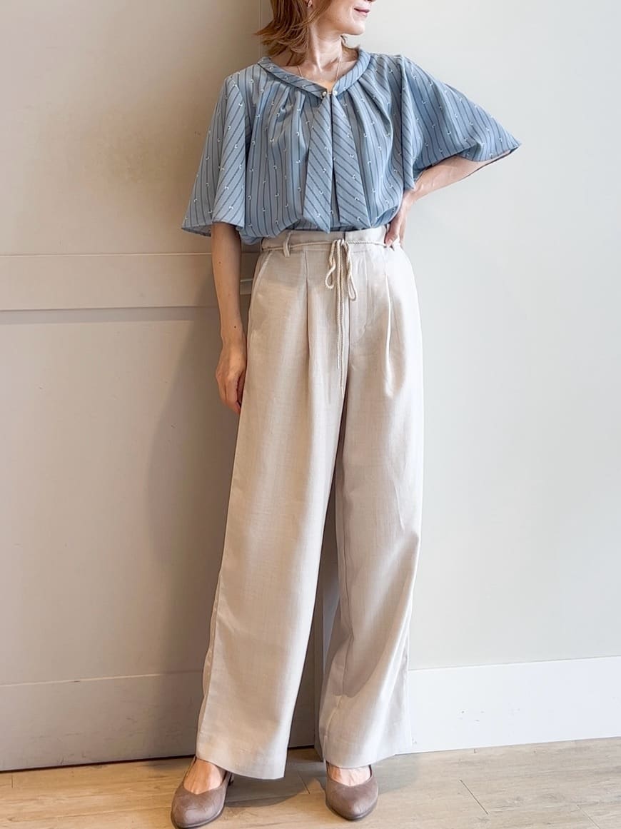 yamakoさんの「grove｜ロープベルトで差がつく 洗練リラックスパンツ」を使ったコーディネート
