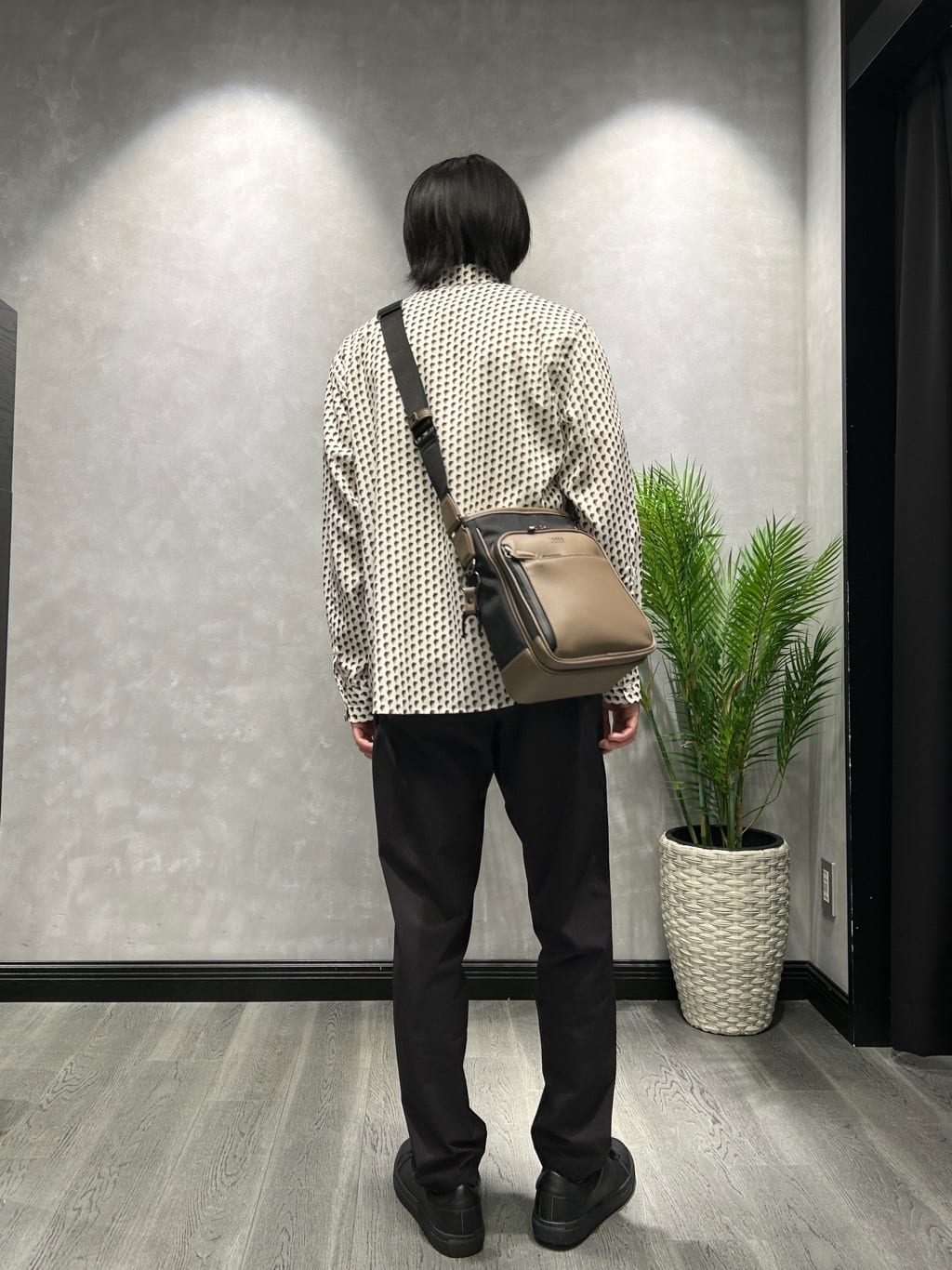 ruiさんの「TAKEO KIKUCHI｜ボーラーハット柄 長袖シャツ」を使ったコーディネート