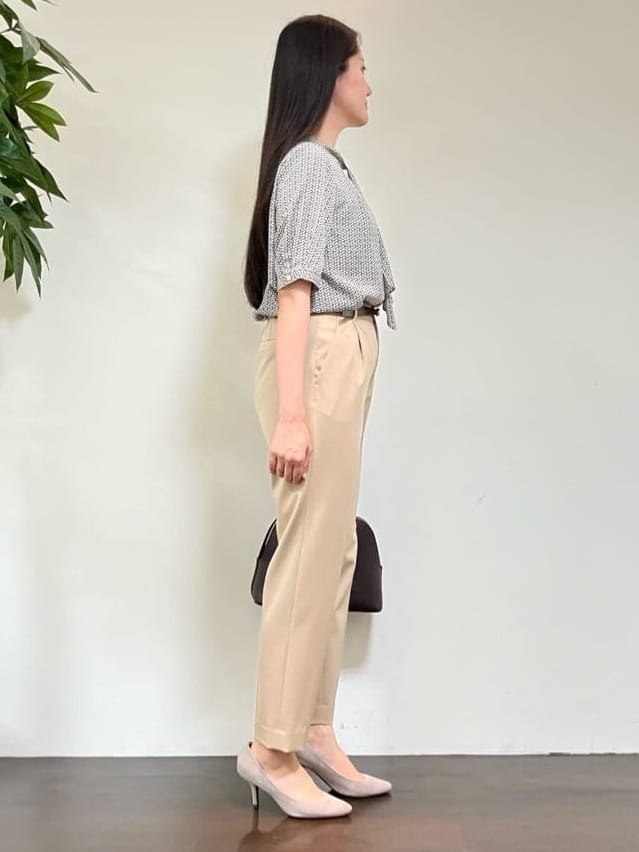 カレンさんの「UNTITLED｜【通勤/オフィス】ジオメ柄ボウタイブラウス」を使ったコーディネート