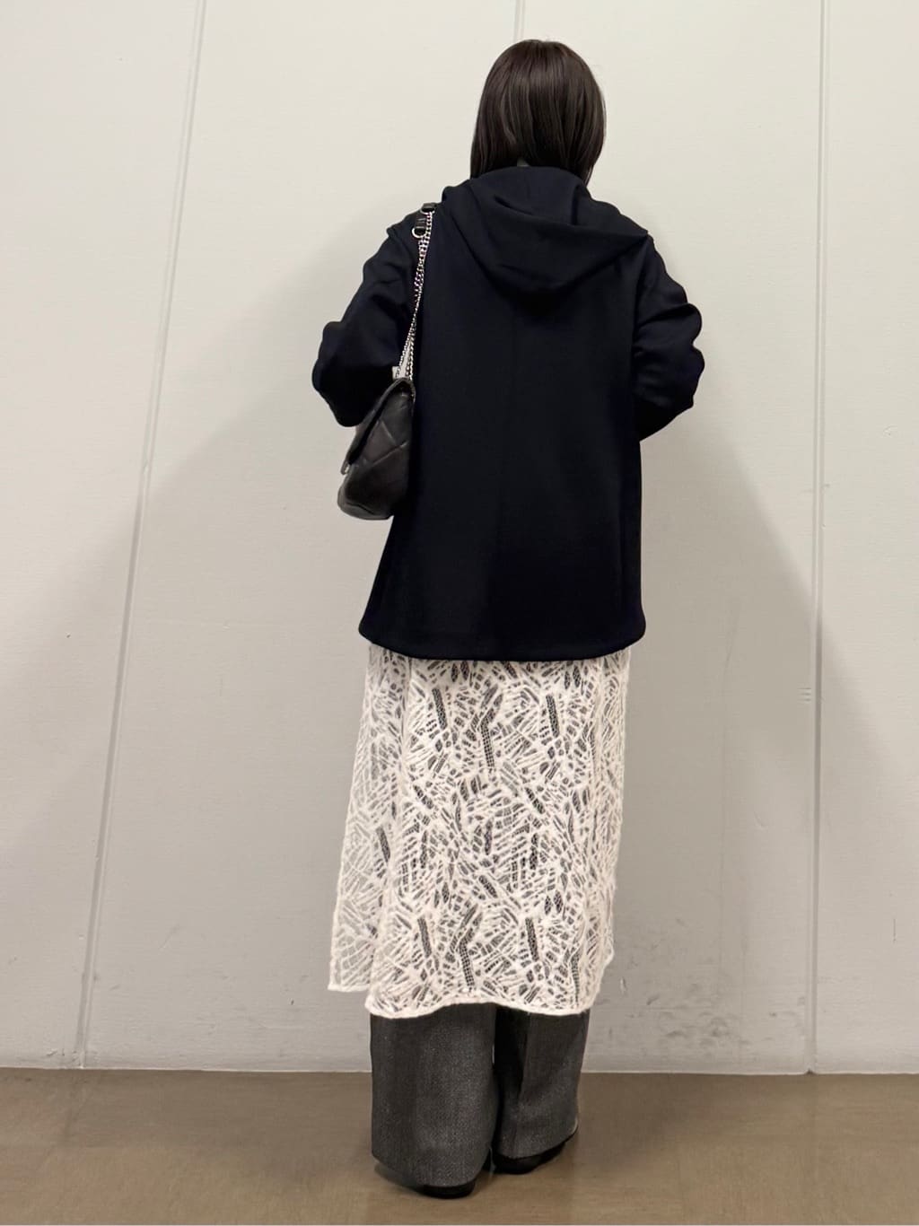 mizukiさんの「INDIVI｜【洗える／薄手／ラメ】シアーラメニット」を使ったコーディネート