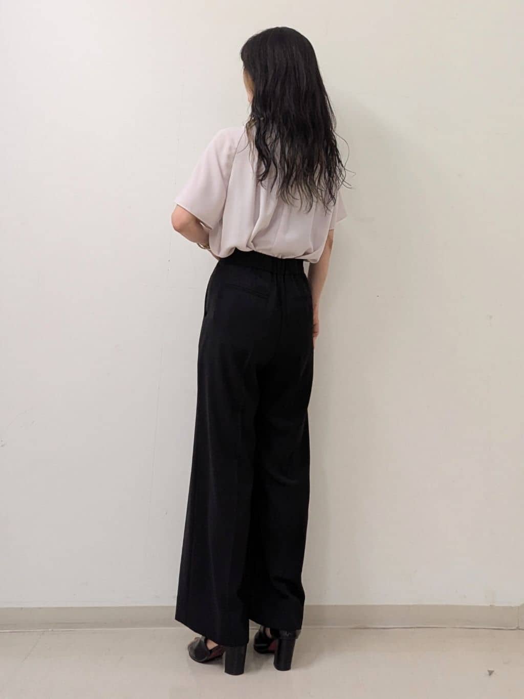 miiさんの「INDIVI｜◆【合皮／マルチWAY／サブバッグ付】ミニショルダーバッグ」を使ったコーディネート
