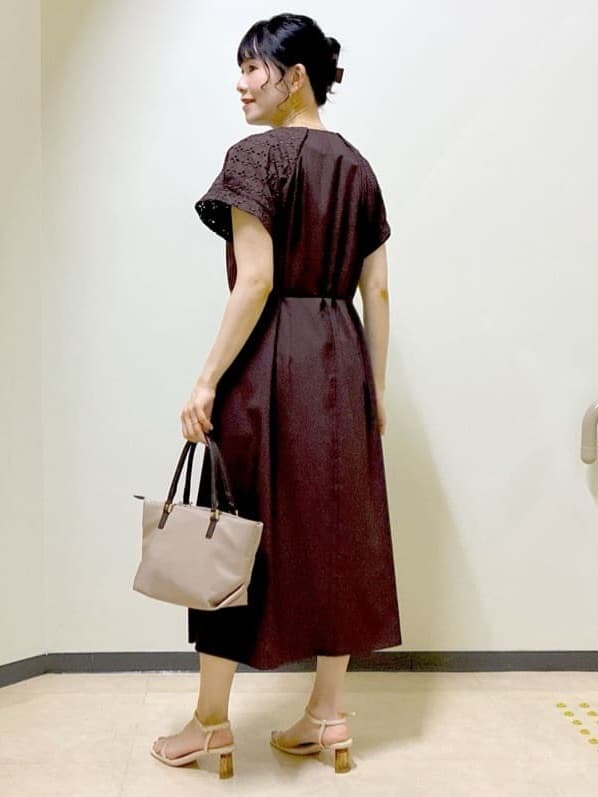  beni_gingerさんの「Reflect｜カットワークレーススリーブワンピース」を使ったコーディネート